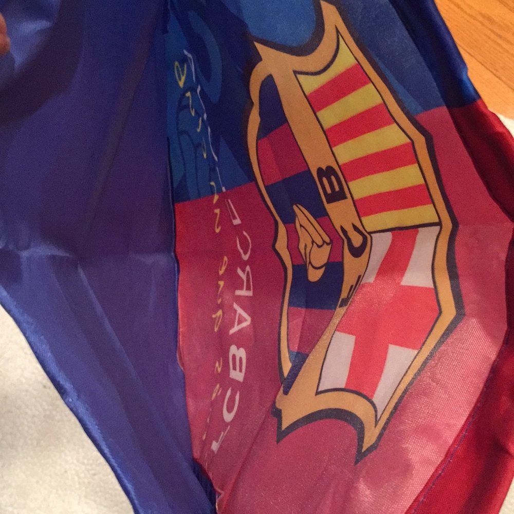 5 / $15 FC Barcelona Drawstring bag - Picture 3 of 3